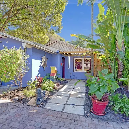 Kiki 1 - Men'S Clothing Optional Guest Houses-2