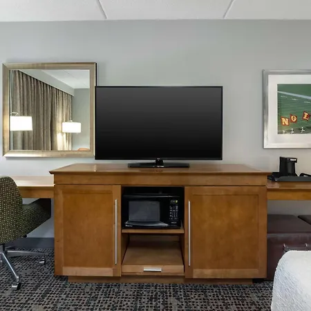 Hampton Inn Tallahassee-Central-3