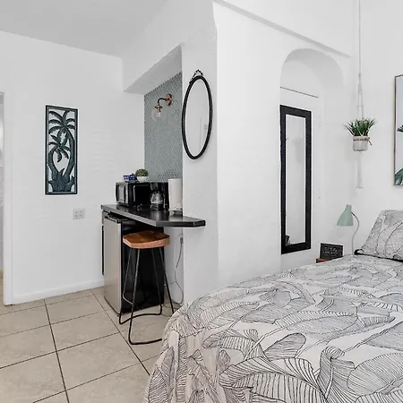 Private Studio In Little Havana-2