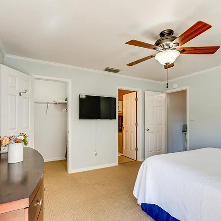 Walkable Gem In Mount Doras Historic District-2