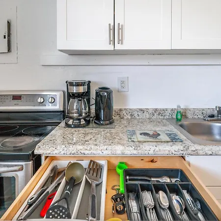 Miami Value And Convenience In The Heart Of Miami Near Downtown And The Beaches-2