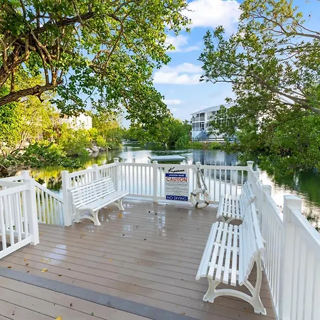 Villa Valbuena Gem Key Largo 2 Kings Marina Pickleball Tennis 3 Pools Remodeled 2025-2