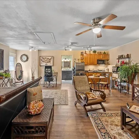 College Park-Orlando 5Star Villa Oasis - Home Away From Home - Quiet Neighborhood-Private Botanical Courtyard - Mins From Eola,Dt, Winter Park - Free Parking & Ev Plug In-3