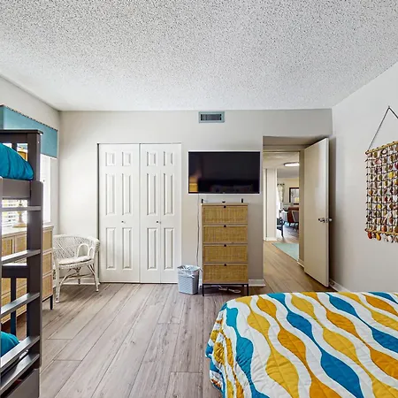 Sun-Kissed Condo In Prime Location W/Shared Pool, Private W/D, Free Wifi, Ac-3