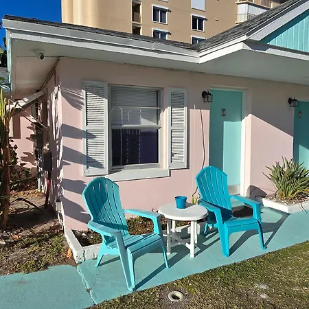 Oceanfront Sea Scape Motel-2