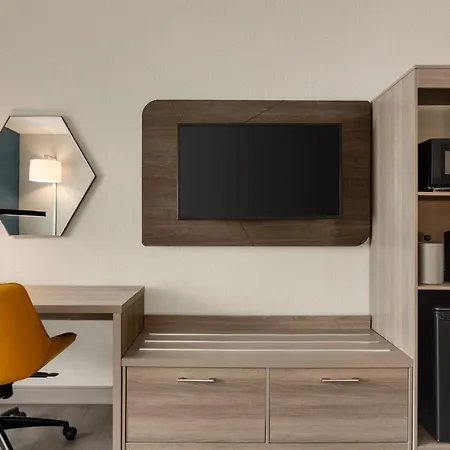 Holiday Inn Express Fort Lauderdale Airport South By Ihg-3