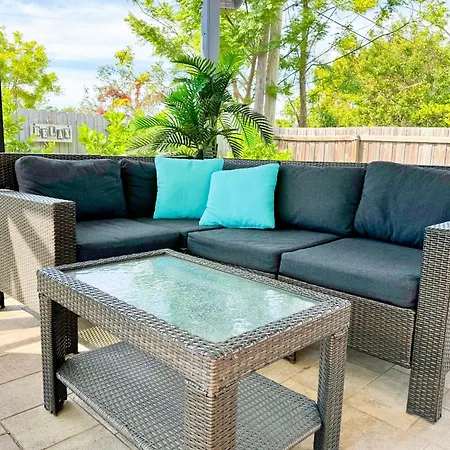 Villa Happy Gator - Relaxing Pool Retreat With Minutes To Beaches-3