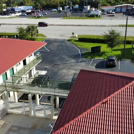 Riviera Motel-3