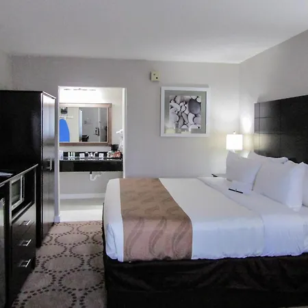 Quality Inn & Suites Kissimmee Near Main Gate-2
