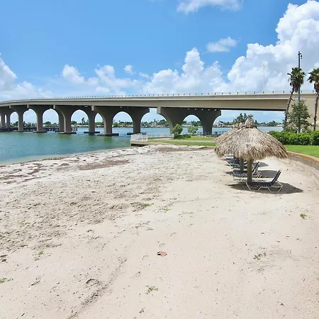 Isla Del Sol Bahia Vista 418-3