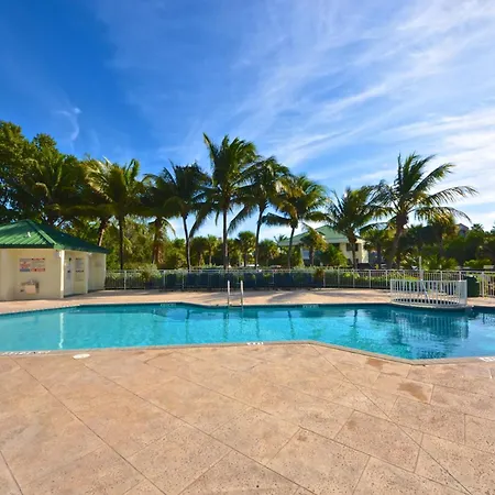 Sunrise Suites Big Kahuna Suite #202-3
