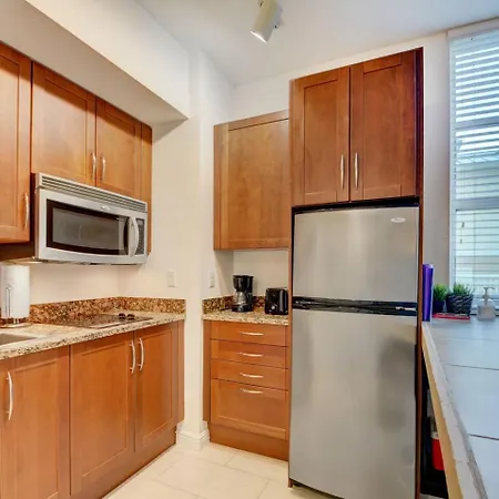 One Bedroom In Amazing Condobeach Pass Included!-3