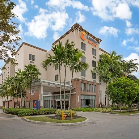 Comfort Suites Miami Airport North-3