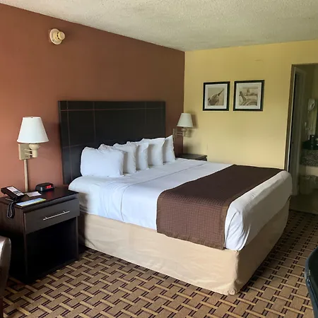 Days Inn By Wyndham Fort Lauderdale-Oakland Park Airport N-3