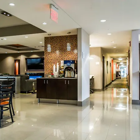 Quality Suites Fort Myers I-75-3