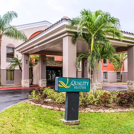 Quality Suites Fort Myers I-75-2