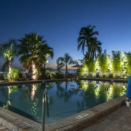 Best Western Fort Myers Waterfront-3