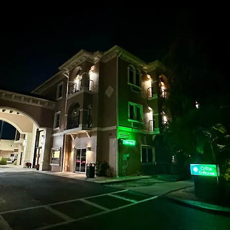 Tahitian Inn Boutique Hotel Tampa-2