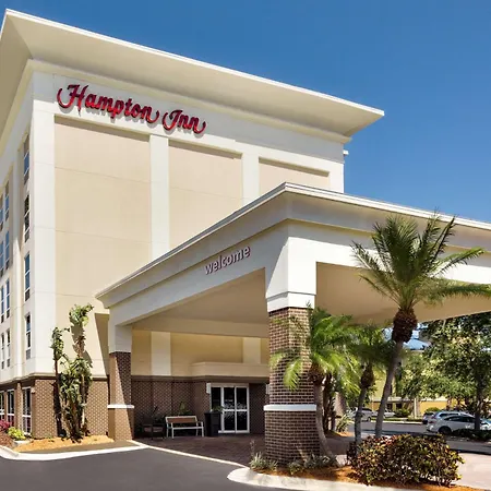 Hampton Inn Tampa-Rocky Point-2