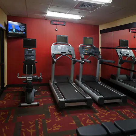 Courtyard By Marriott Lakeland-2
