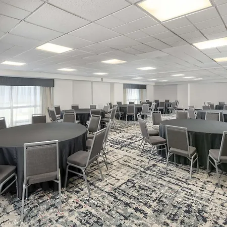 Homewood Suites Miami Airport/Blue Lagoon-3