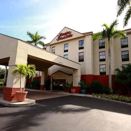 Hampton Inn & Suites Fort Myers Beach/Sanibel Gateway-3