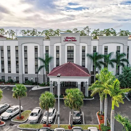 Hampton Inn & Suites Fort Myers Estero-2