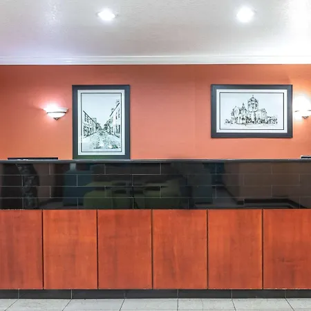 La Quinta Inn & Suites By Wyndham St. Augustine-2