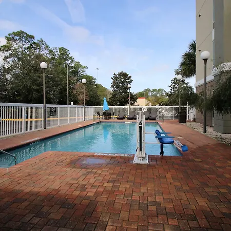 Hampton Inn & Suites Palm Coast-2