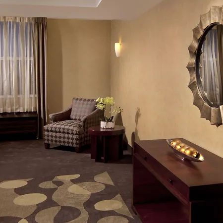 Best Western Plus Miami Intl Airport Hotel & Suites Coral Gables-3