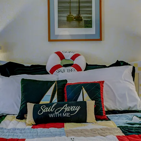 Anchor Inn Nsb Bed And Breakfast-3
