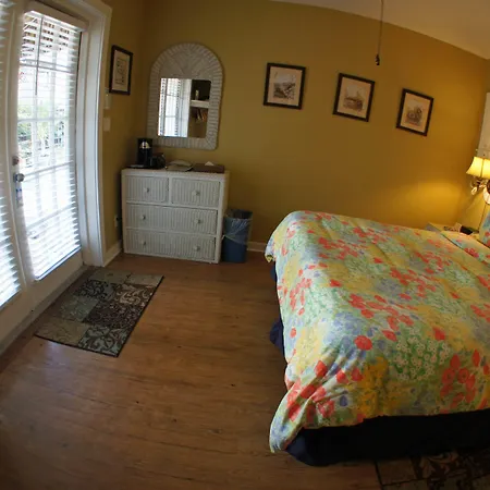 Seascape Tropical Inn (Adults Only)-2
