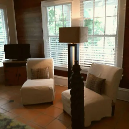 L'Habitation Guesthouse- Adult Exclusive-2