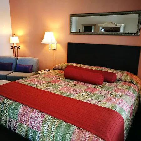 Merida Inn & Suites-3