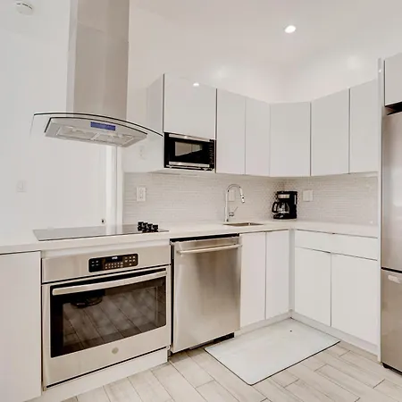 Modern & New,Excellent Location Miami-3
