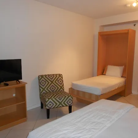 Ocean Front Casablanca Studios With Full Kitchens & Beach Access By Bl Rentals-3