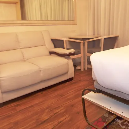 Ocean Front Casablanca Studios With Full Kitchens & Beach Access By Bl Rentals-2