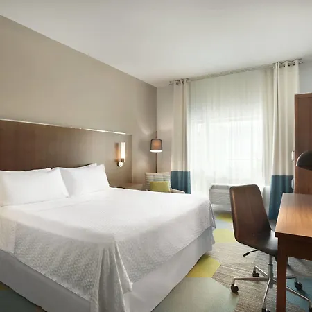 Four Points By Sheraton Miami Airport-2