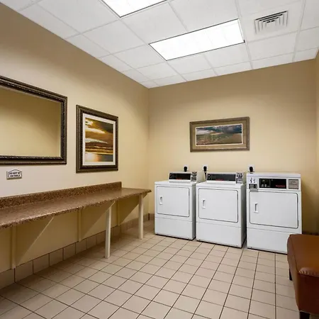 Hawthorn Extended Stay By Wyndham West Palm Beach Airport-3