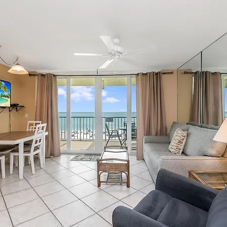 Breathtaking Sunsets @ This Beachfront Beauty, On-Site Restaurant/Tiki Bar-3