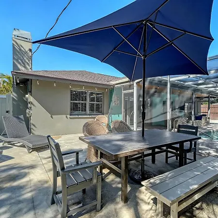 Heated Pool Home - Close To Beaches, Restaurants & More!-3