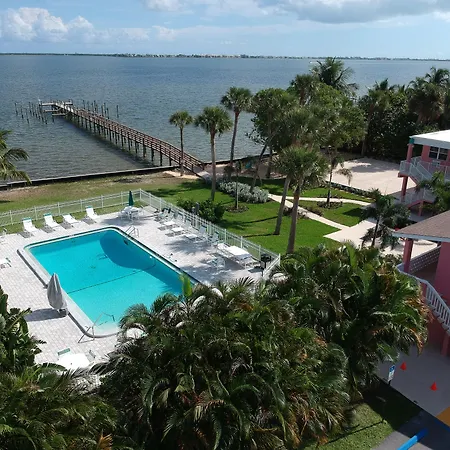 Caribbean Shores Waterfront Resort-2