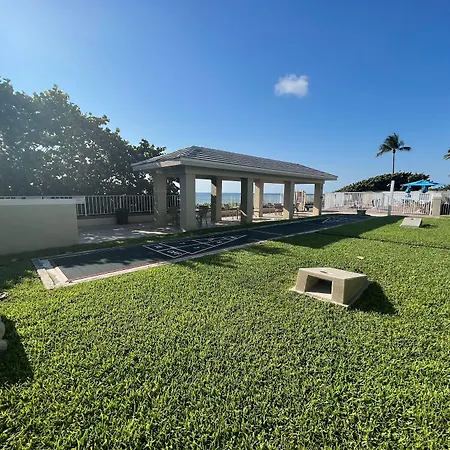 Gulfstream Manor-2