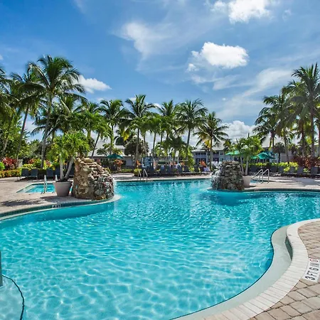 Bologna - Renovated First Floor 2Br Condo In Greenlinks! Lake And Golf Views, Resort Pool, Jacuzzi, Gym And Tennis Access! Near Naples Beaches, Dining, Shopping And Marco Island Area, Perfect For Guests Who Value Convenience, Comfort And Nature!-3