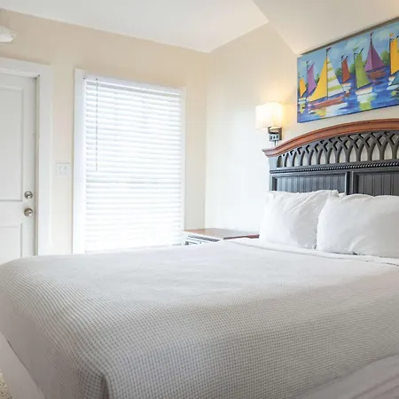 Sea Breeze -Great Location!-2