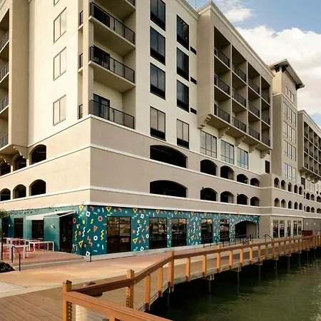 Courtyard By Marriott Clearwater Beach-3