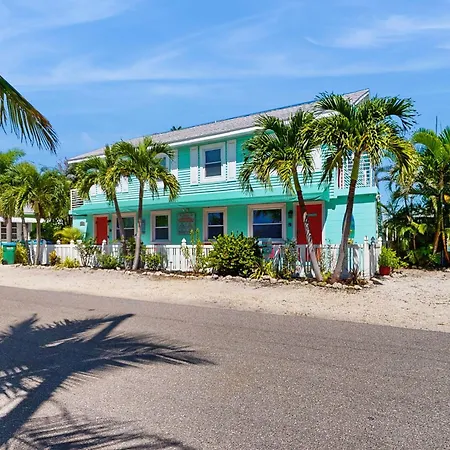 Bay View Inn 202-3