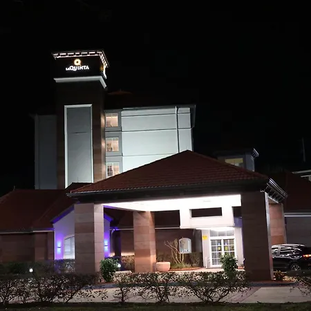 La Quinta Inn And Suites By Wyndham, Ocala-2