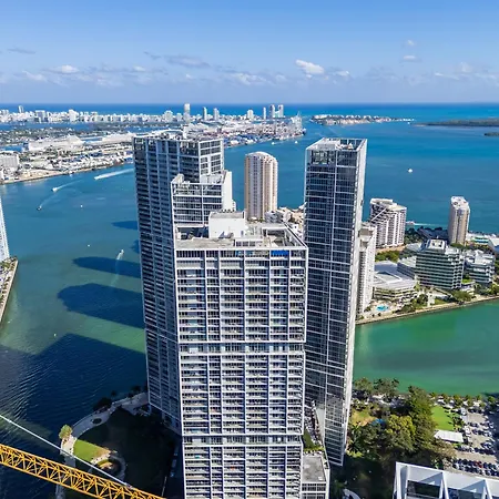 Luxury Waterfront Condo At Icon-Brickell-Sea View-Free Spa & Gym-3