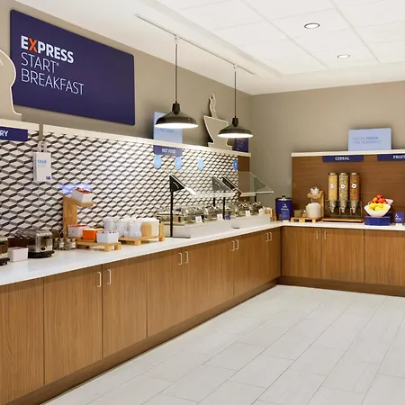Holiday Inn Express & Suites Destin - Miramar Beach By Ihg-2